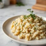 Savoureux risotto aux poireaux préparé en Cookeo, crémeux et réconfortant