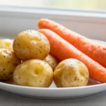 Pommes de terre carottes au Cookeo, un plat savoureux et coloré.