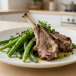 Délicieux agneau aux flageolets préparé avec le Cookeo, savoureux et réconfortant.