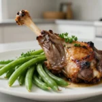 Délicieux gigot d'agneau accompagné de haricots verts cuisiné au Cookeo.